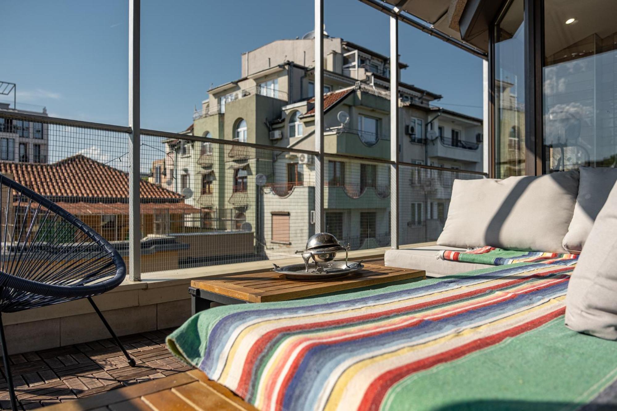 Historic Central Place With Paid Parking Varna Exterior foto